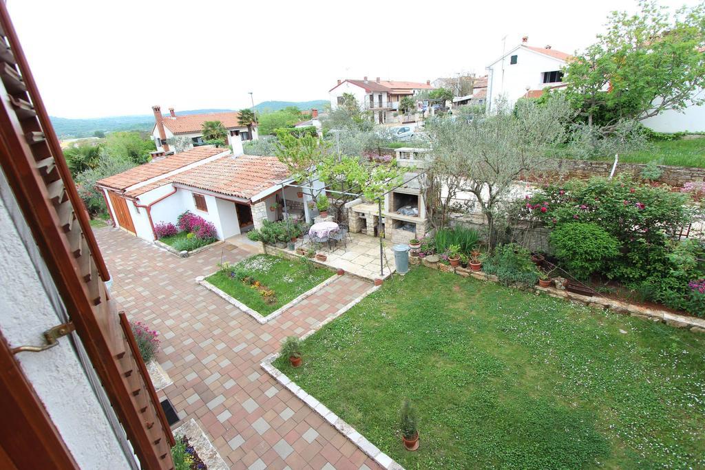 Guest House Liliana روفينج الغرفة الصورة